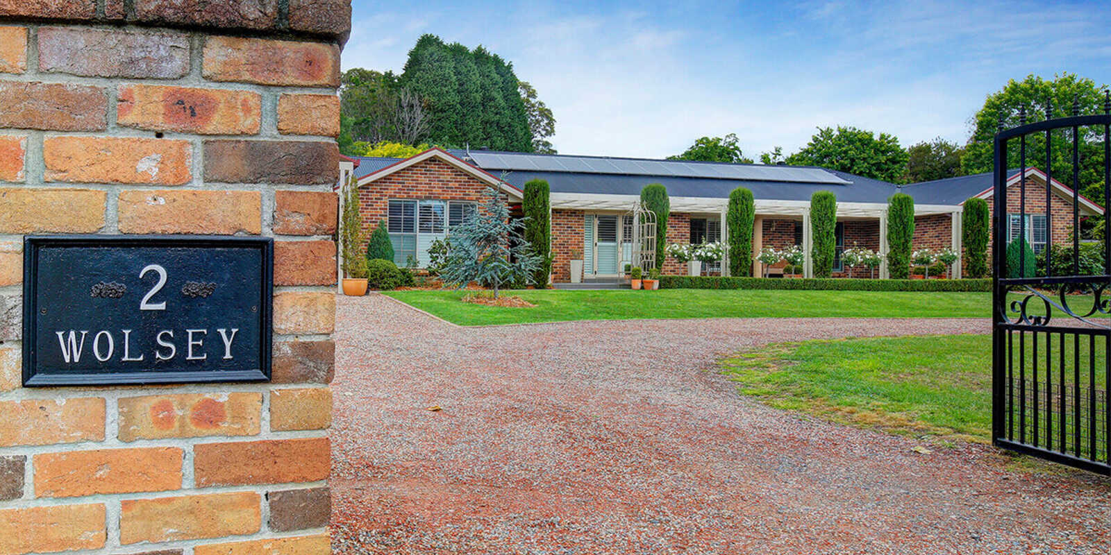 2 Hampton Crt Moss Vale