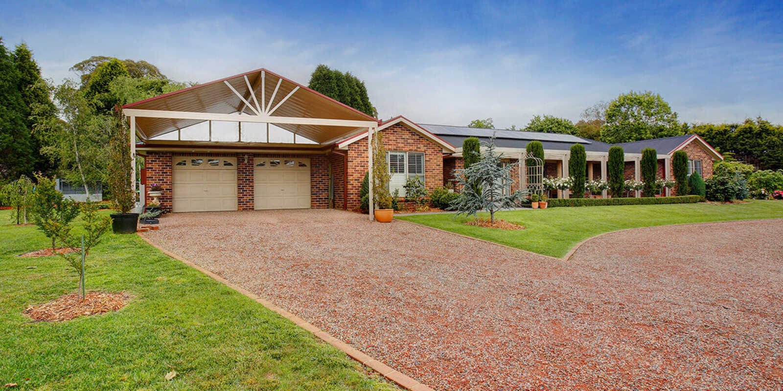 2 Hampton Crt Moss Vale