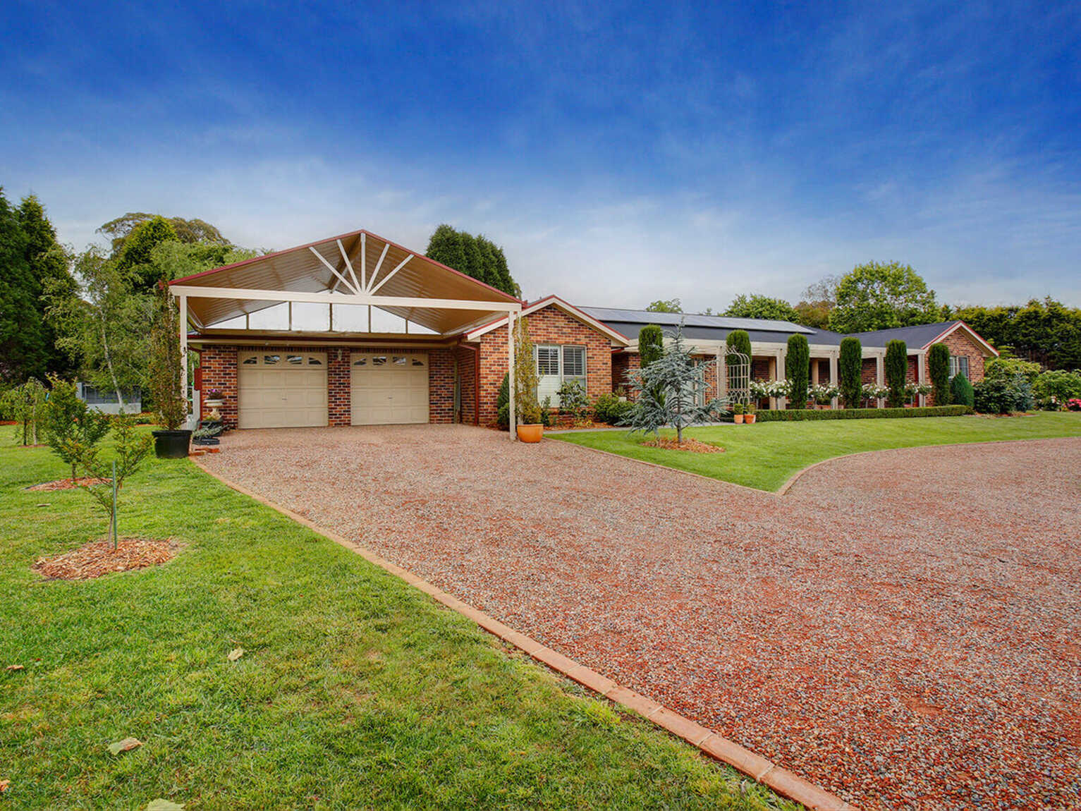2 Hampton Crt Moss Vale
