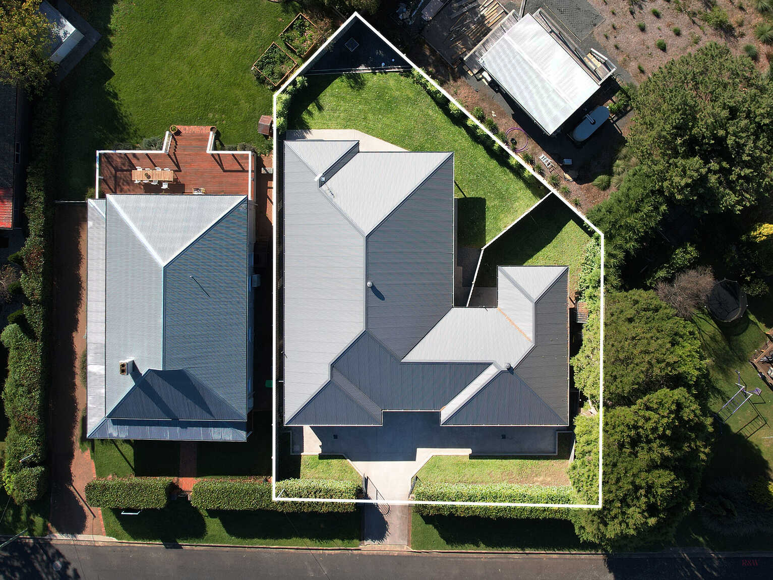 52 & 52a Yarrawa Street Moss Vale