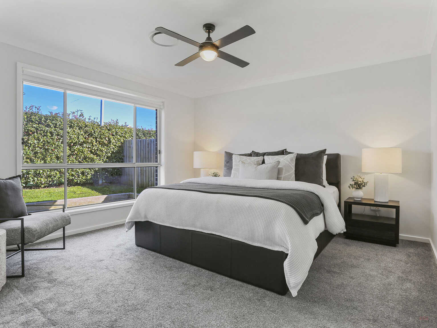 52 & 52a Yarrawa Street Moss Vale