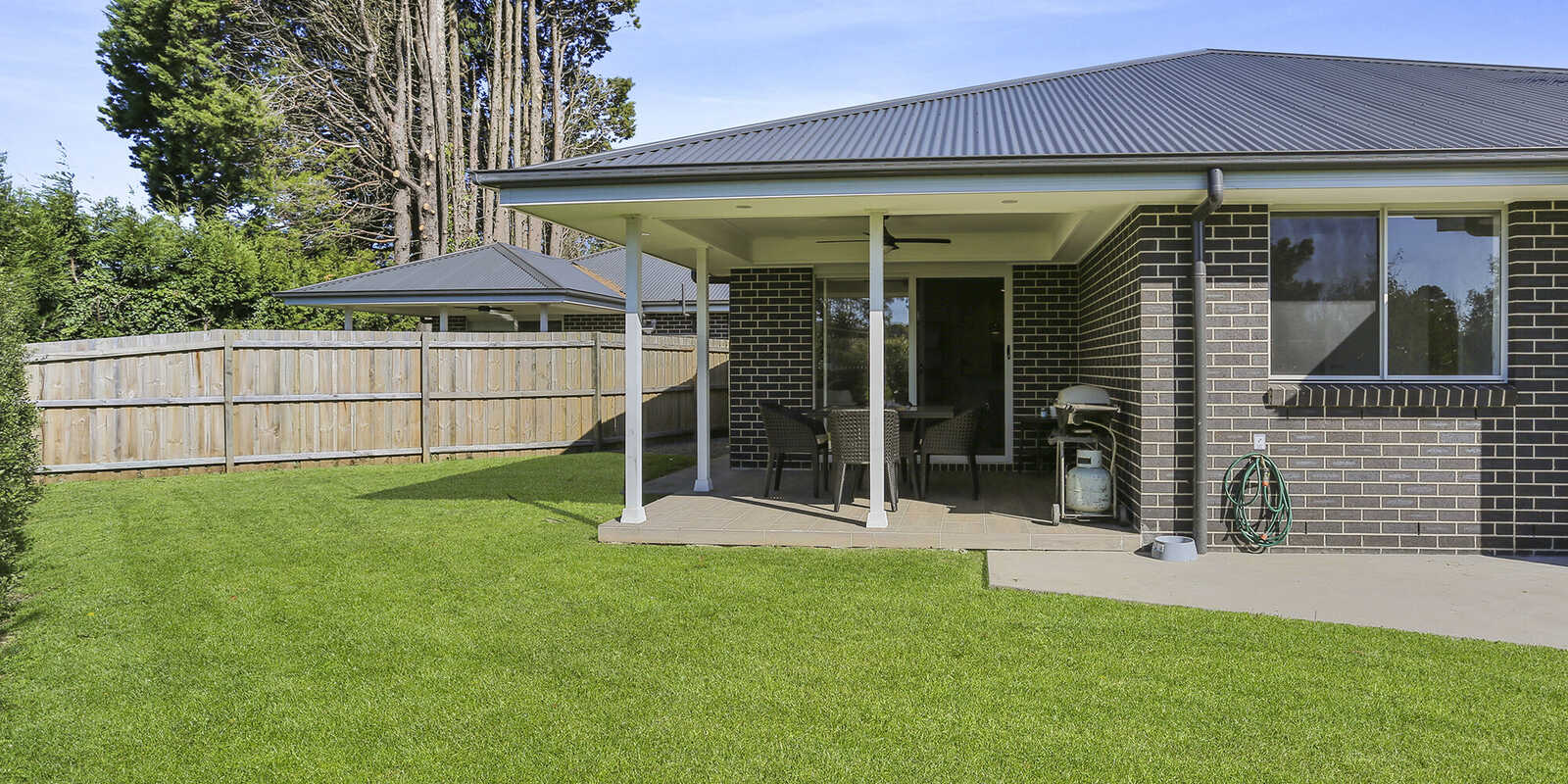 52 & 52a Yarrawa Street Moss Vale