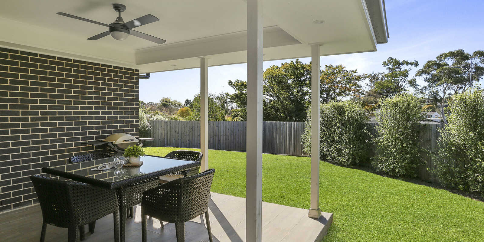 52 & 52a Yarrawa Street Moss Vale