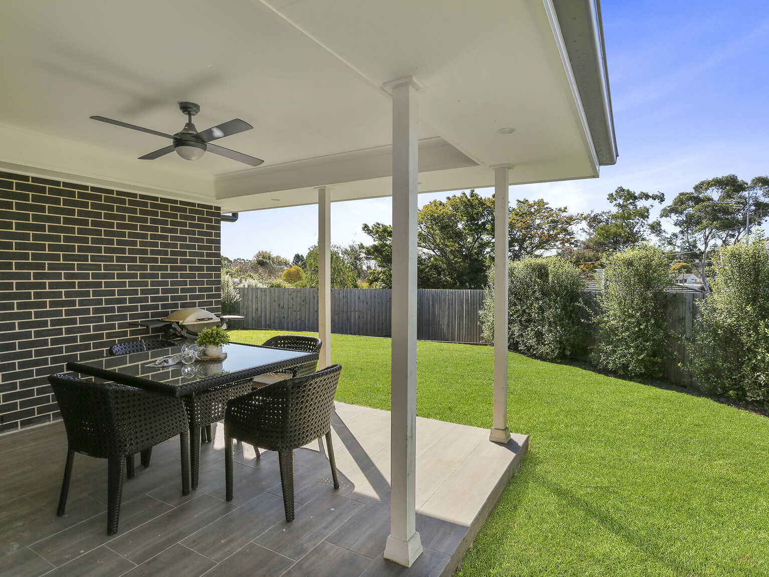 52 & 52a Yarrawa Street Moss Vale