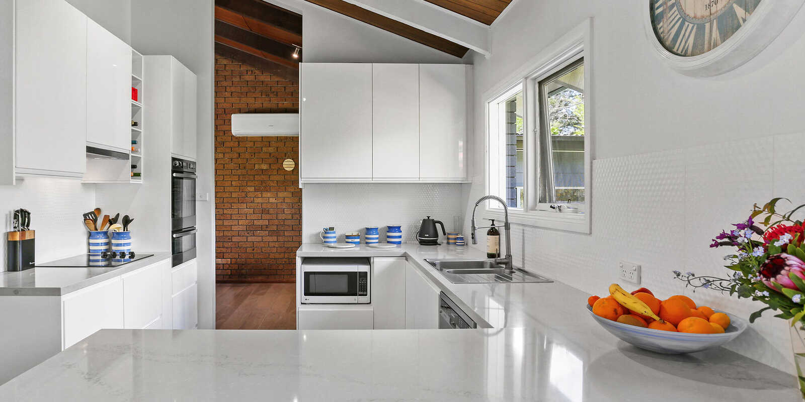 147 Railway Avenue Bundanoon 147 Railway Avenue Bundanoon