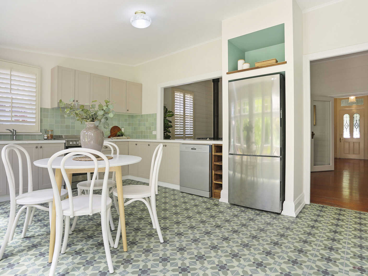 26 Charlotte Street Robertson 26 Charlotte Street Robertson