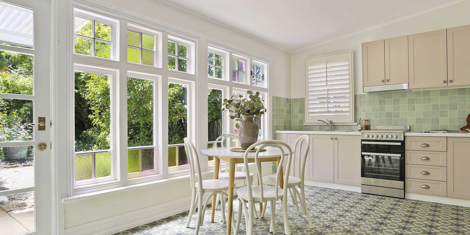 26 Charlotte Street Robertson 26 Charlotte Street Robertson