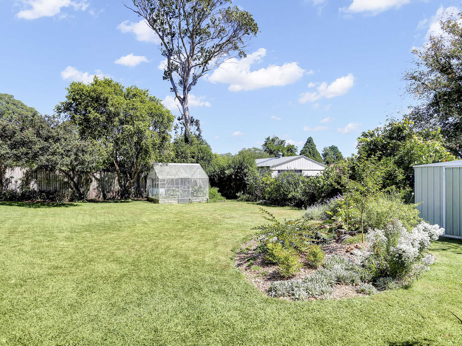 2a Pine Street Moss Vale