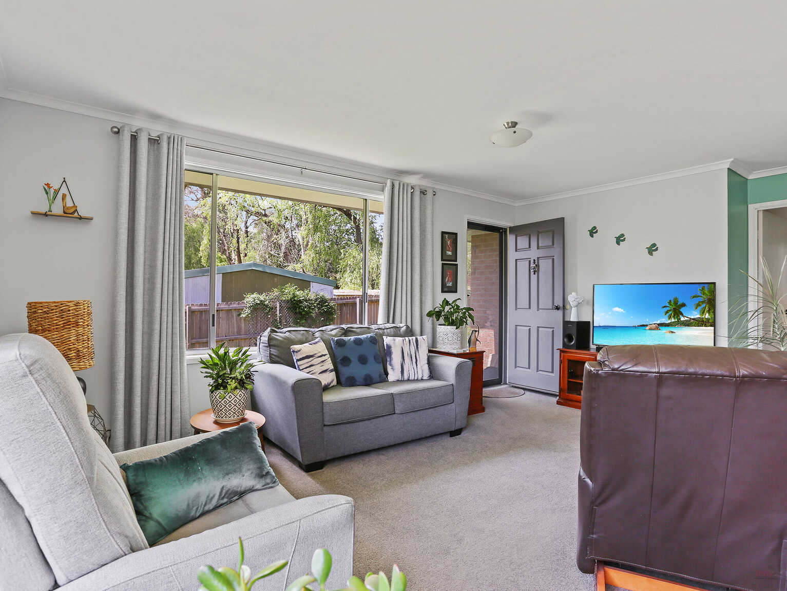 2 Bindar Crescent Bundanoon