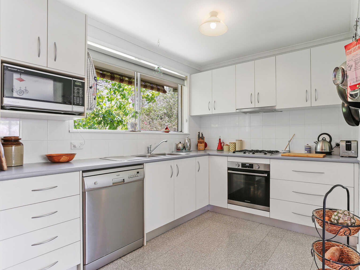 2 Bindar Crescent Bundanoon
