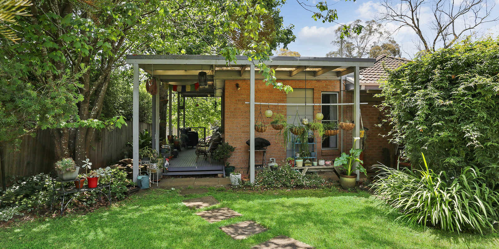 2 Bindar Crescent Bundanoon