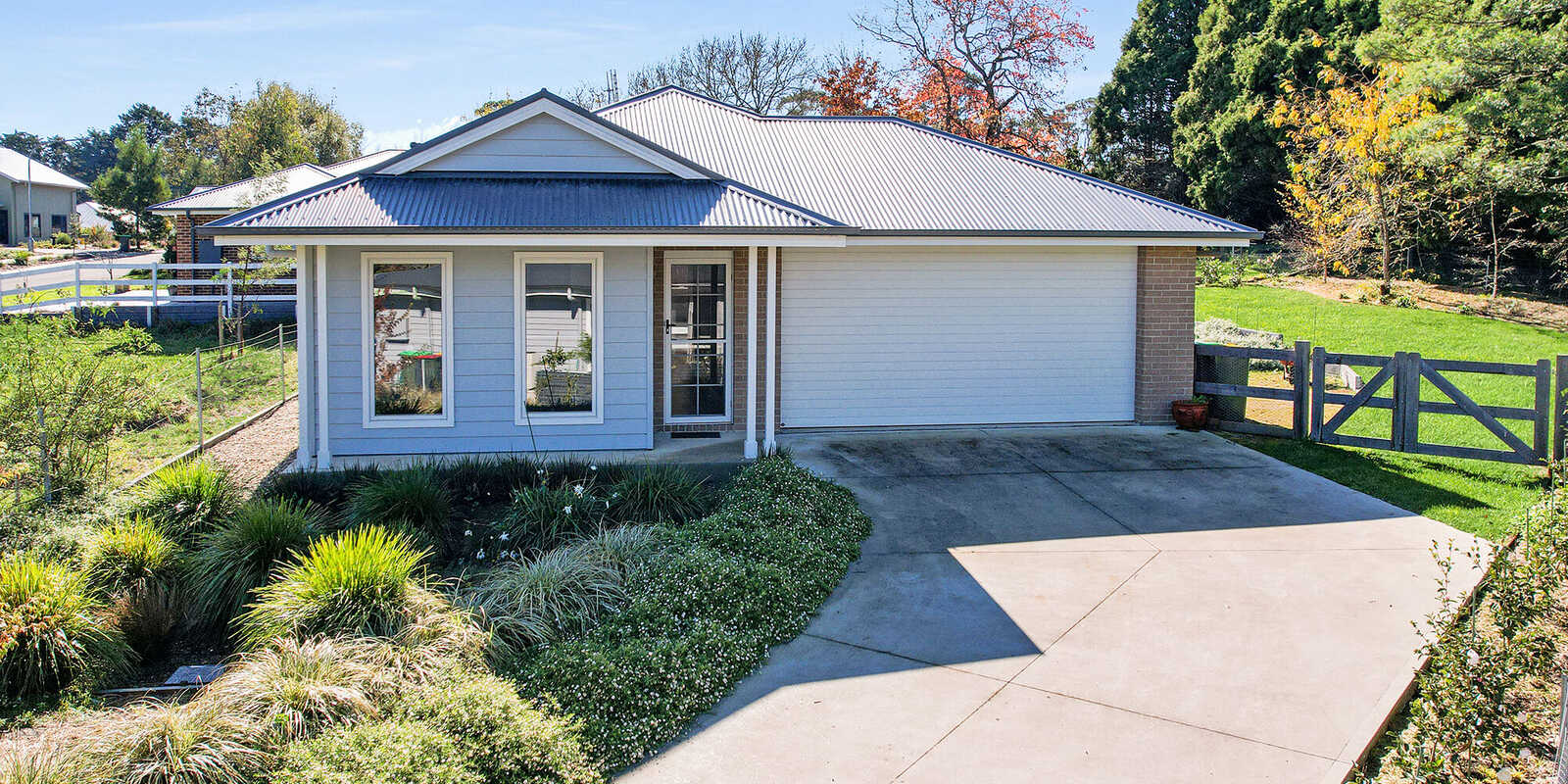 6 Lochinvar Drive Bundanoon
