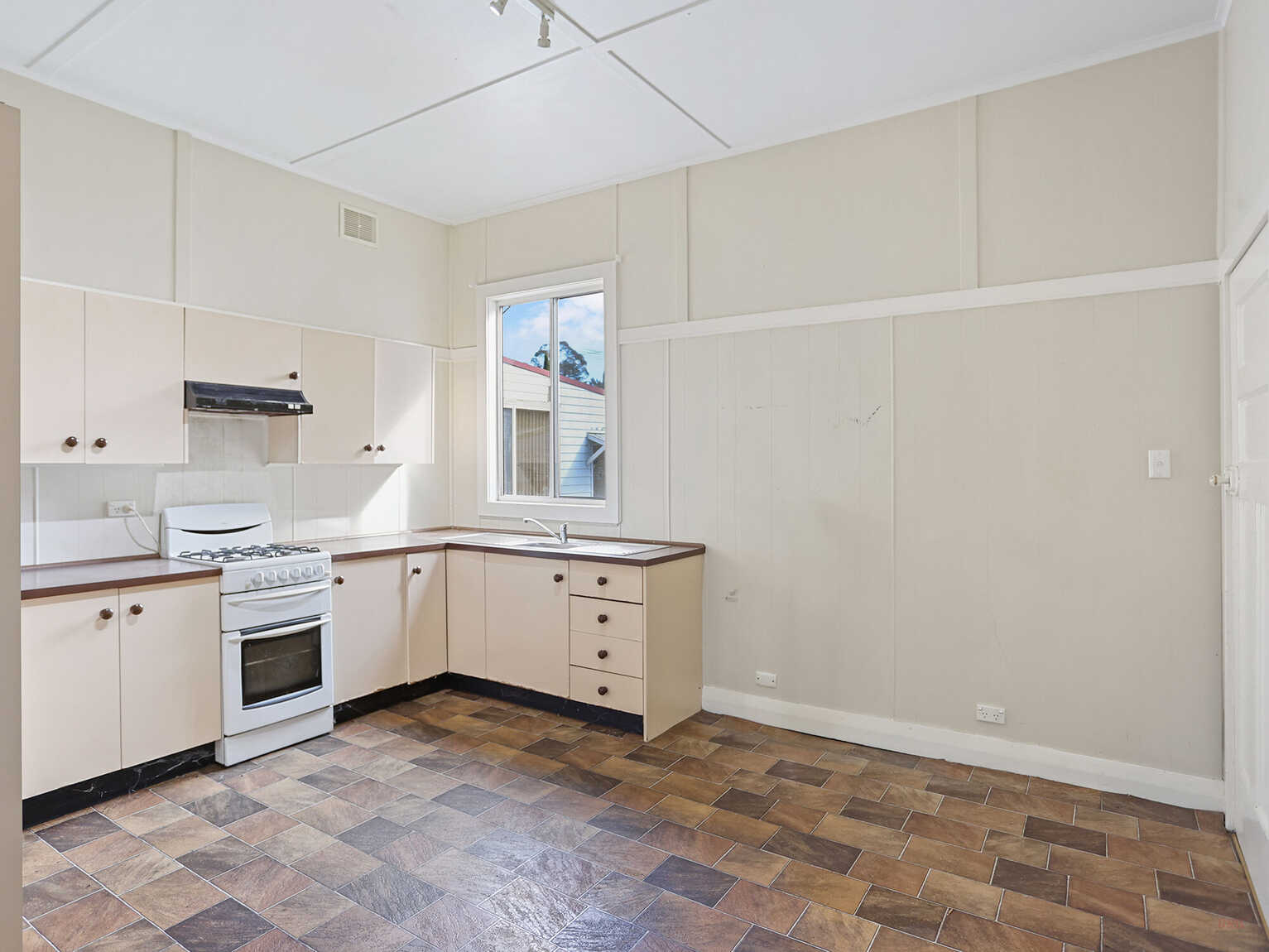 49 Kirkham Road Bowral