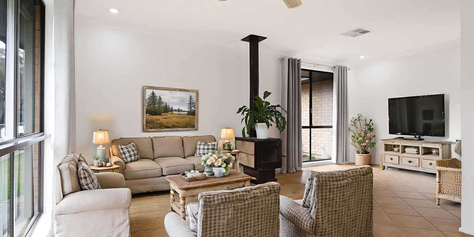 4 Bindar Crescent Bundanoon