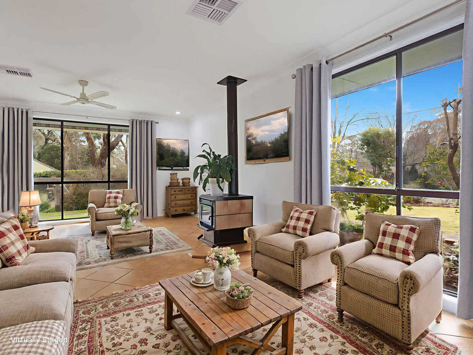 4 Bindar Crescent Bundanoon