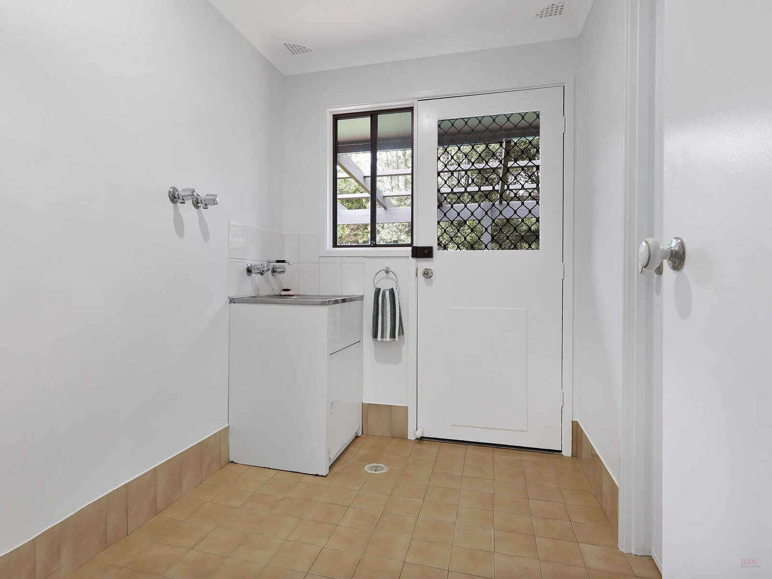 4 Bindar Crescent Bundanoon