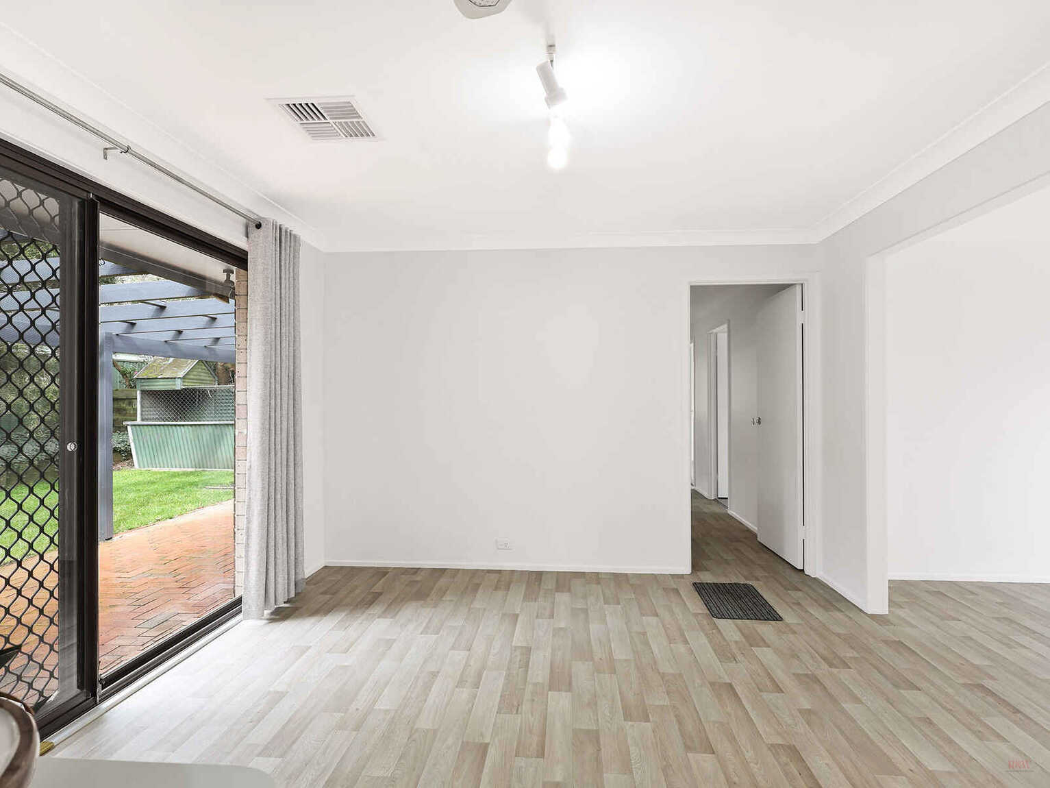 4 Bindar Crescent Bundanoon
