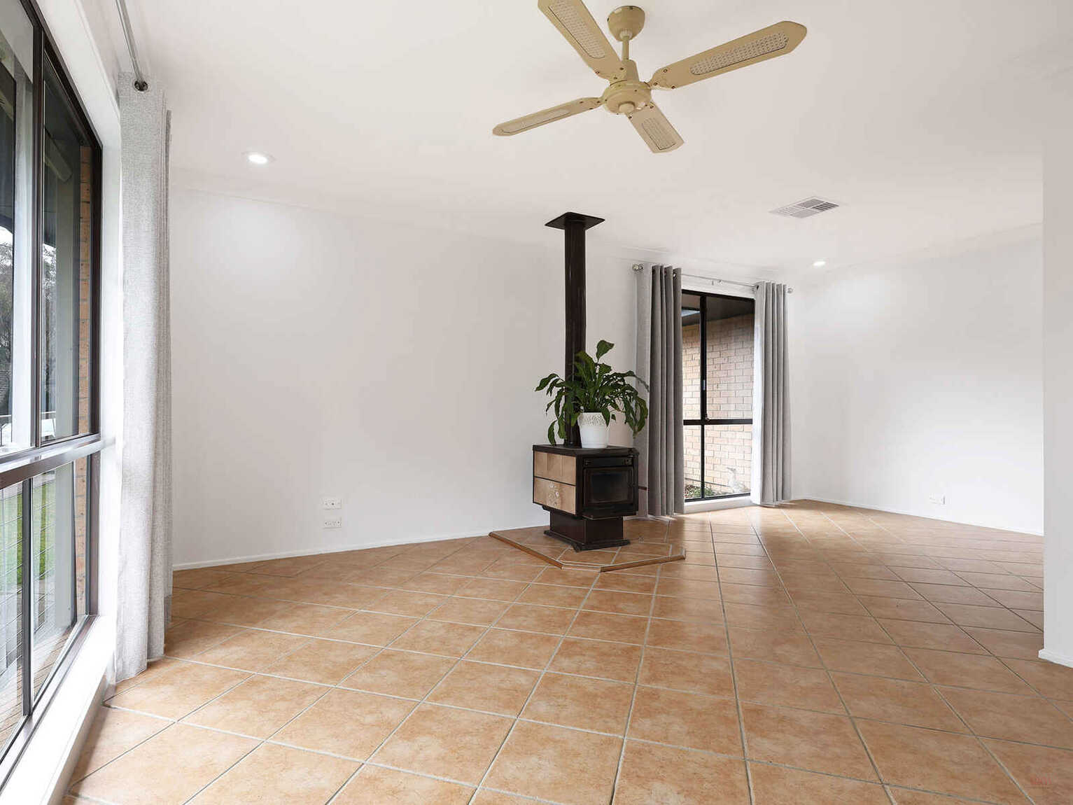 4 Bindar Crescent Bundanoon