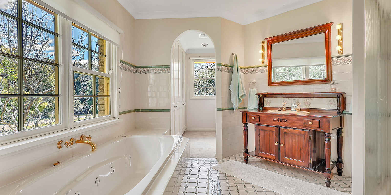 122 Cornwall Road Exeter