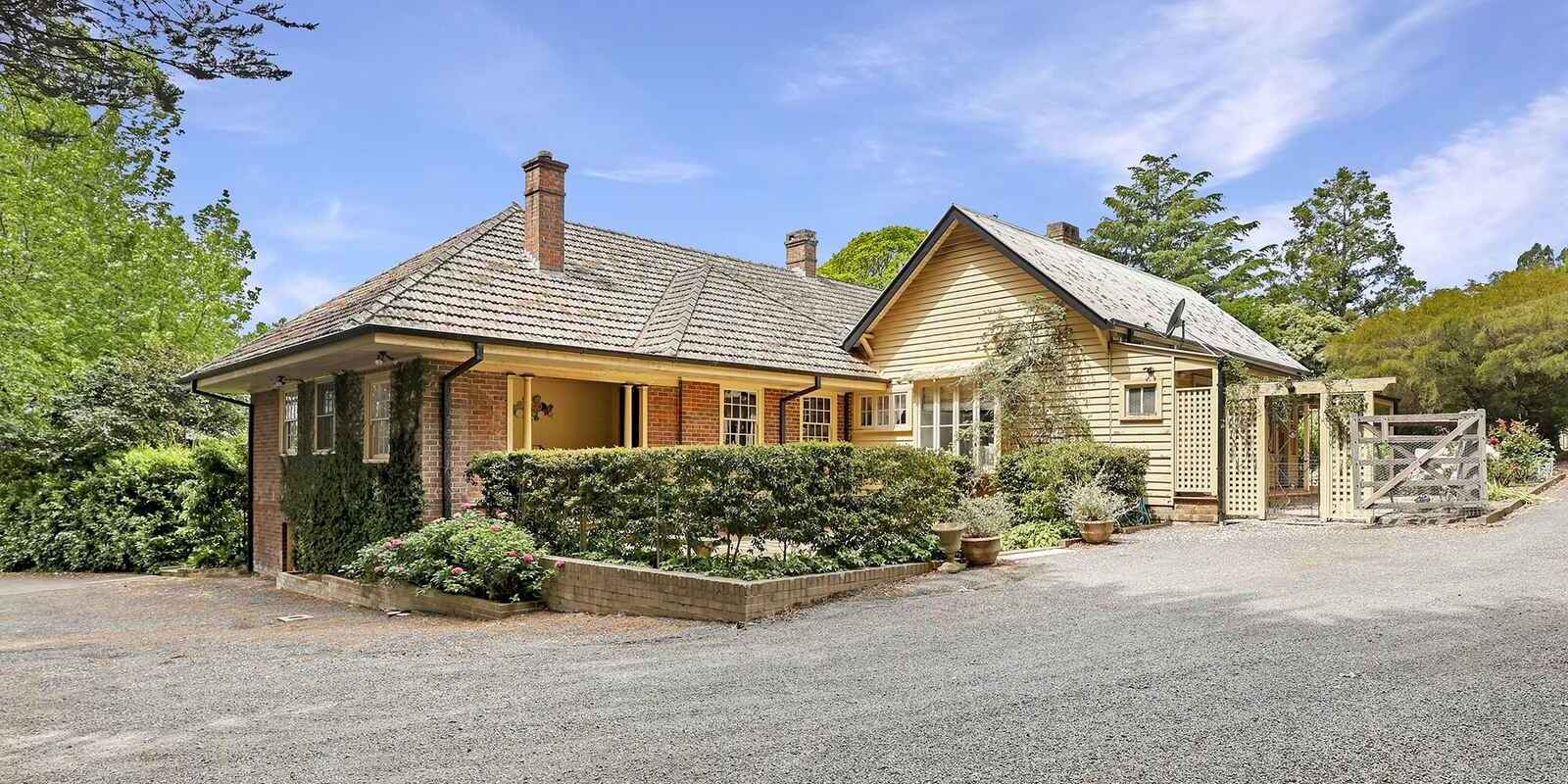 31-33 Robertson Road Moss Vale