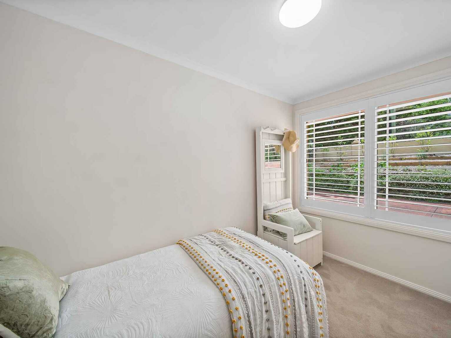 71 Middle Road Exeter
