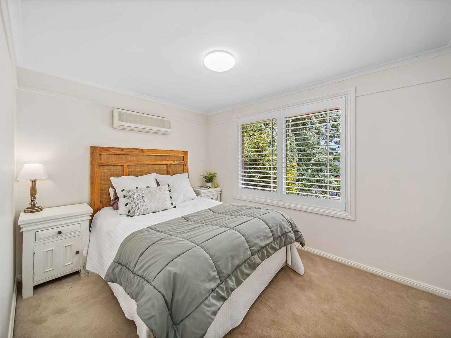 71 Middle Road Exeter