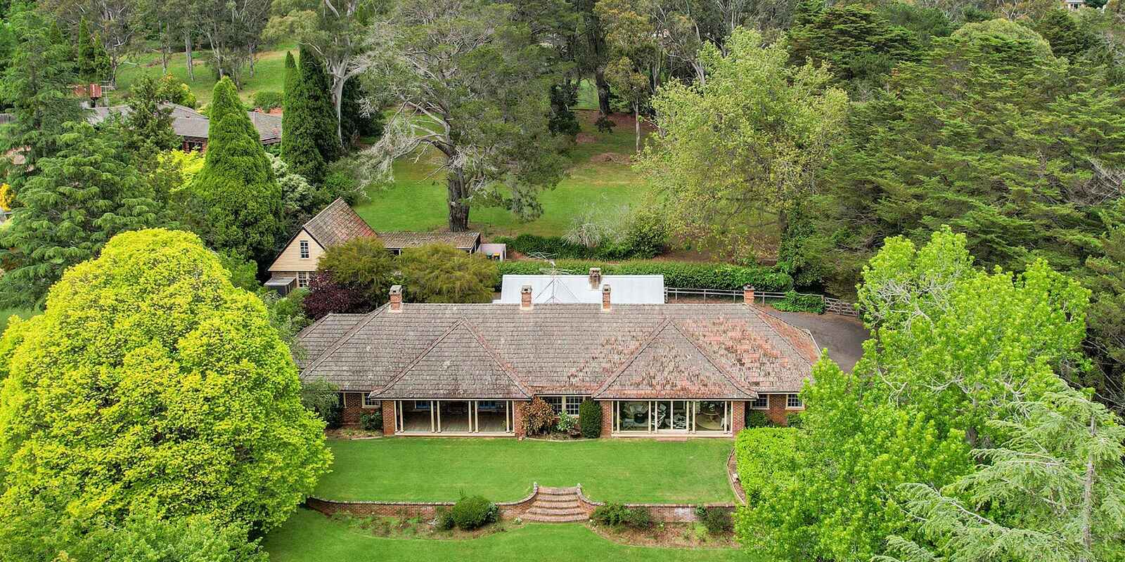 31-33 Robertson Road Moss Vale