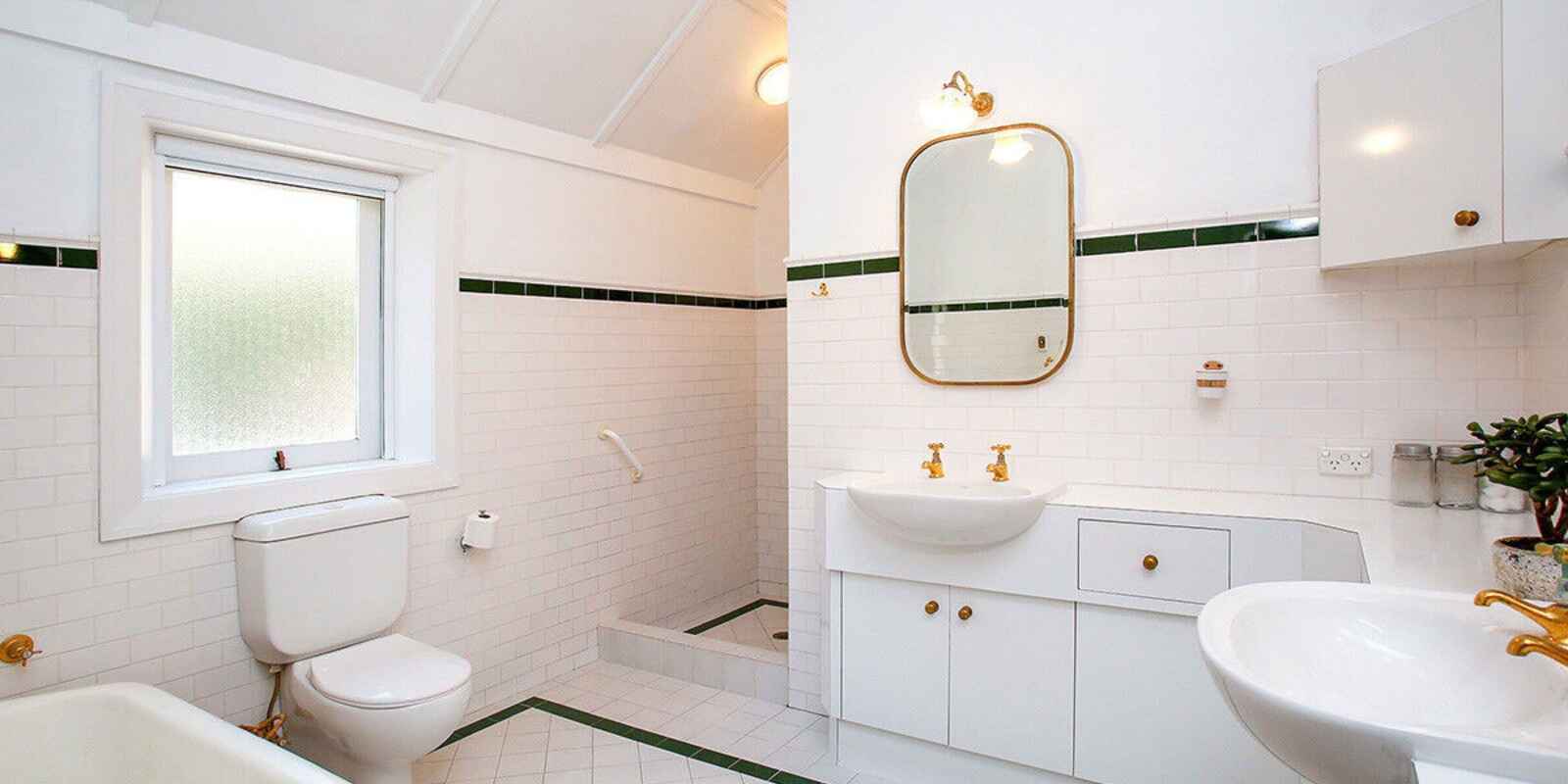 31-33 Robertson Road Moss Vale