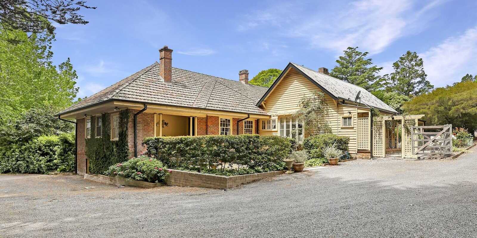 31-33 Robertson Road Moss Vale