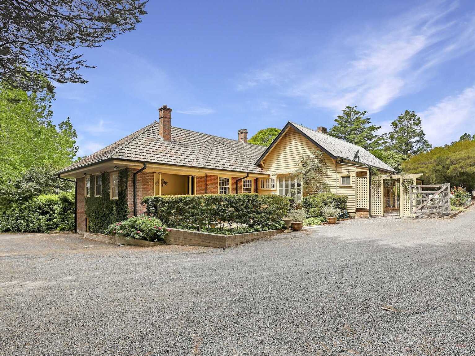 31-33 Robertson Road Moss Vale