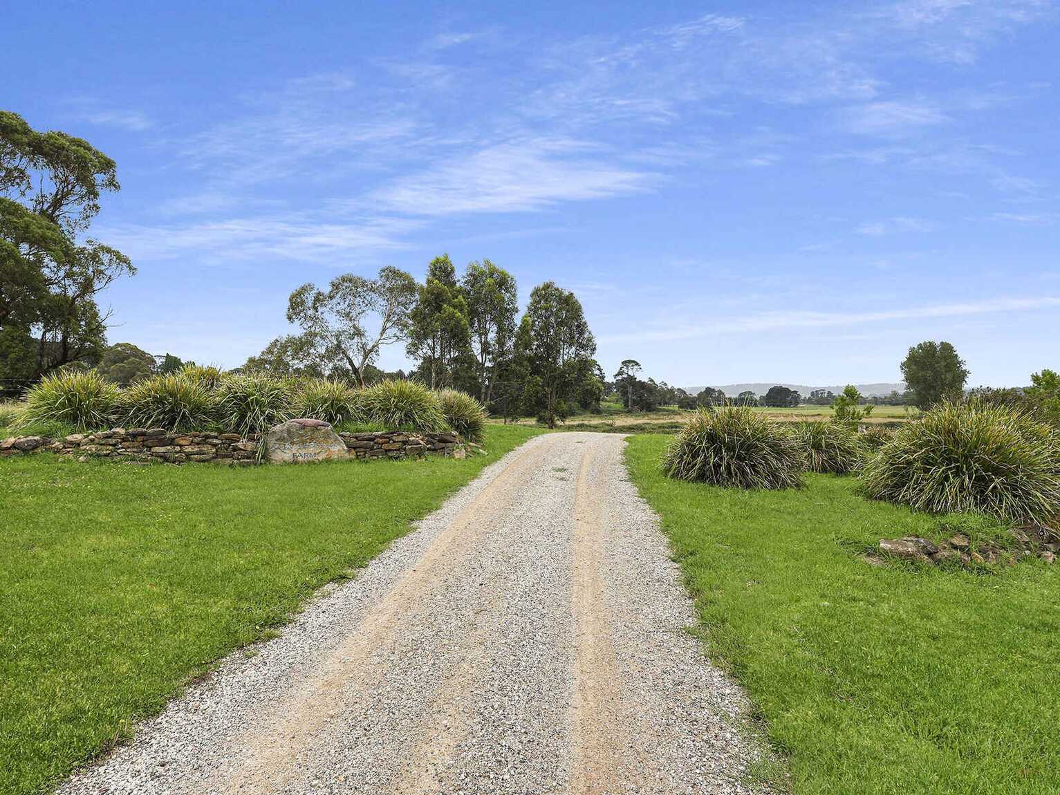 42 Suttor Road Moss Vale 42 Suttor Road Moss Vale