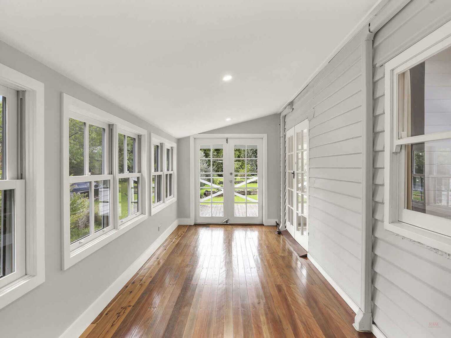 3 Main Street Robertson