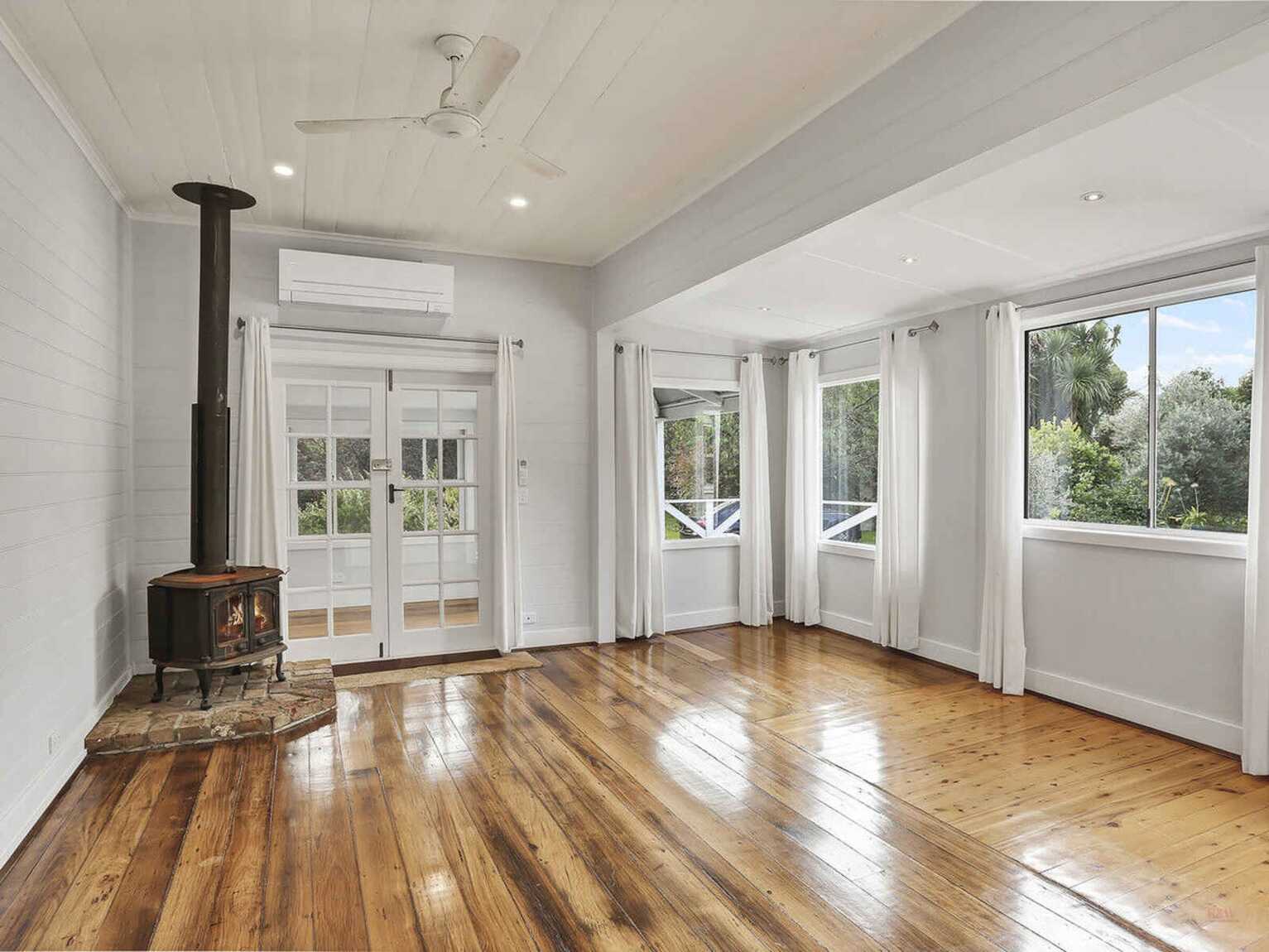 3 Main Street Robertson