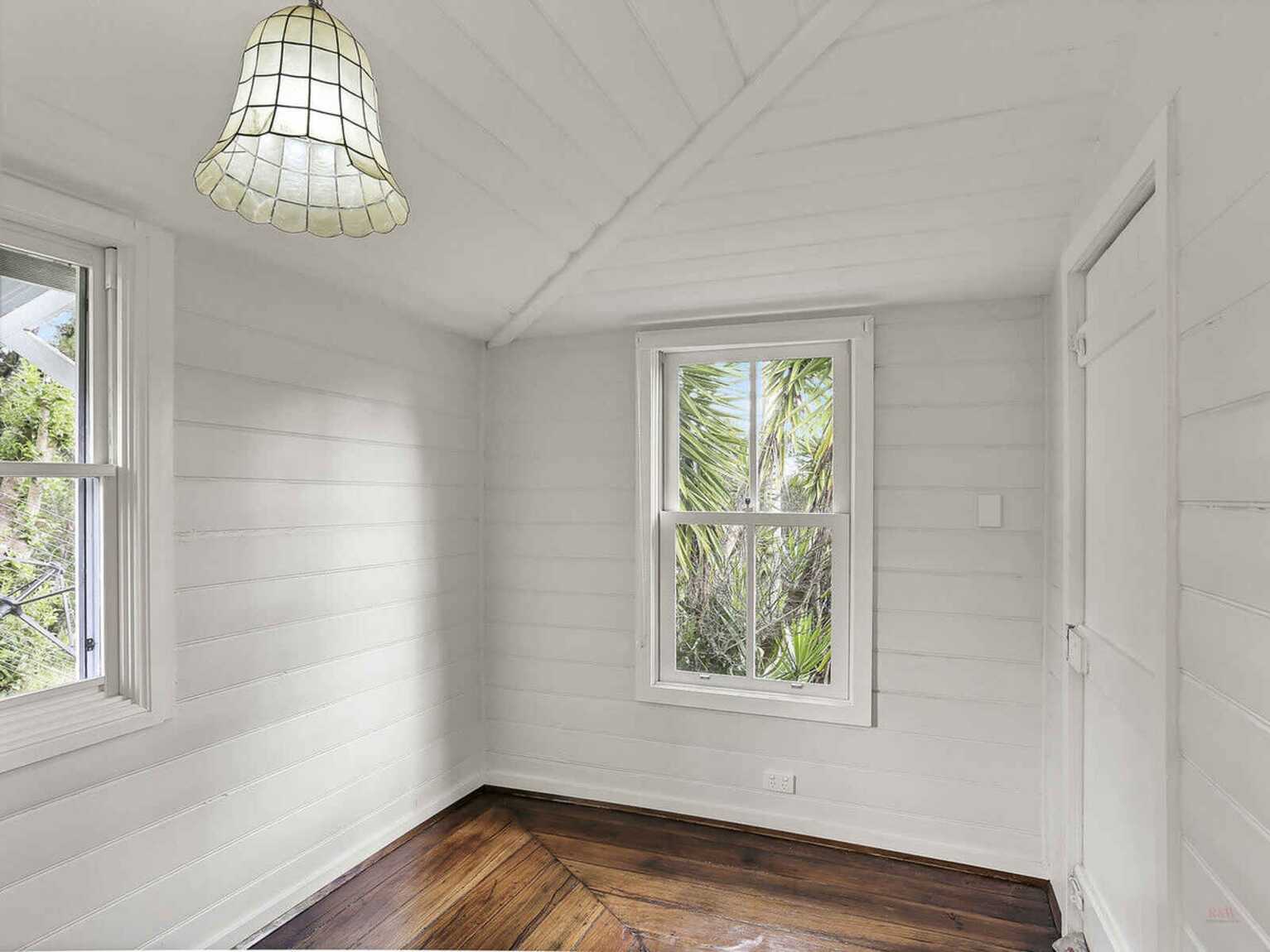 3 Main Street Robertson