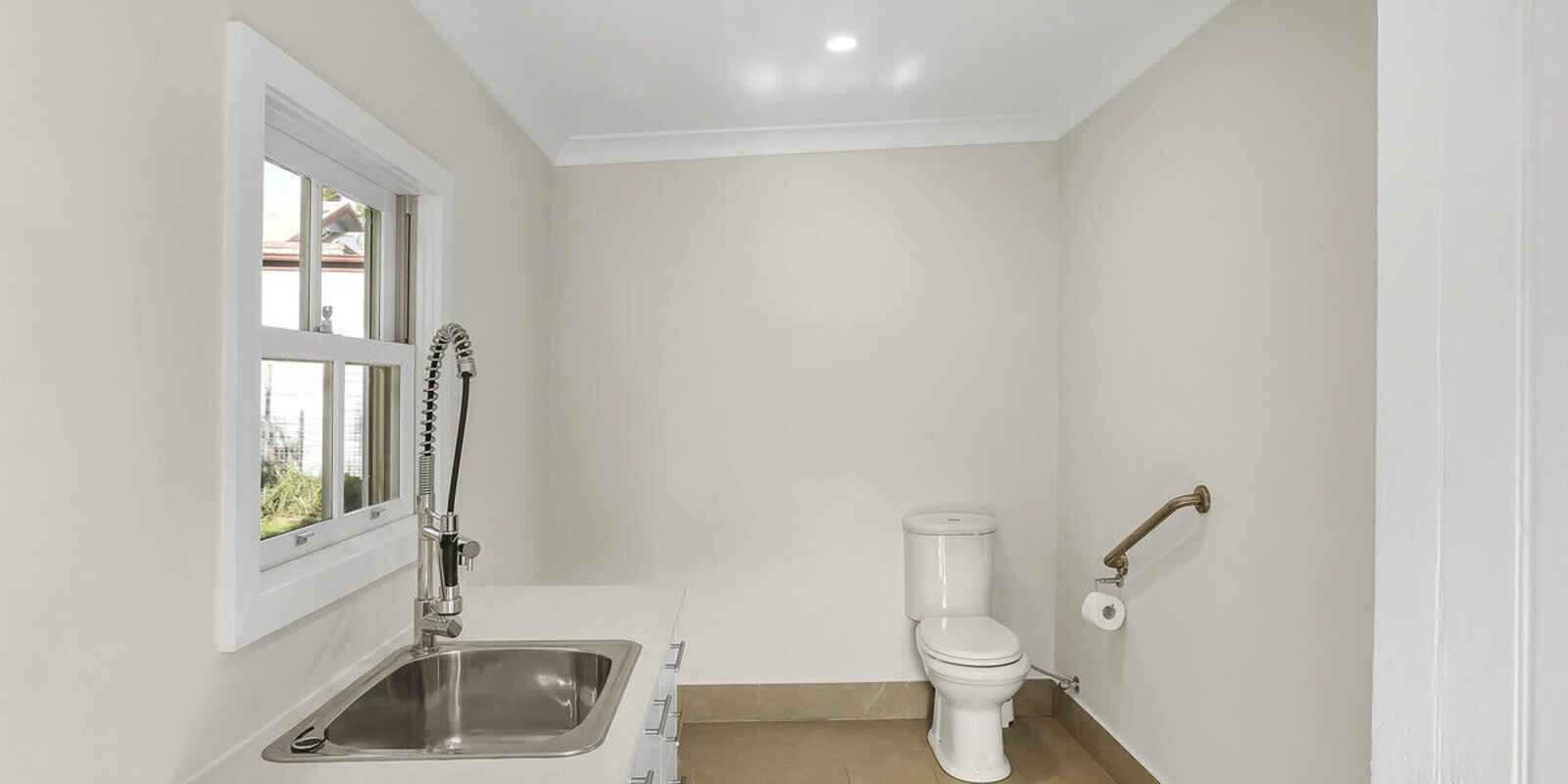 3 Main Street Robertson