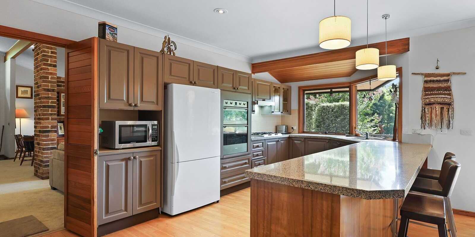 9 Farnborough Drive Moss Vale