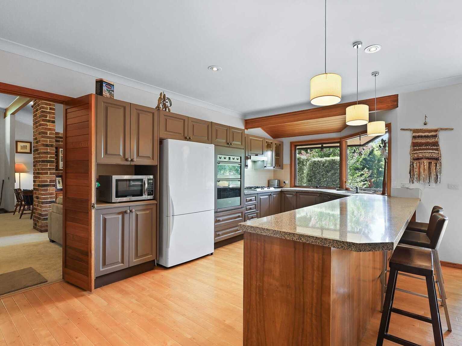 9 Farnborough Drive Moss Vale