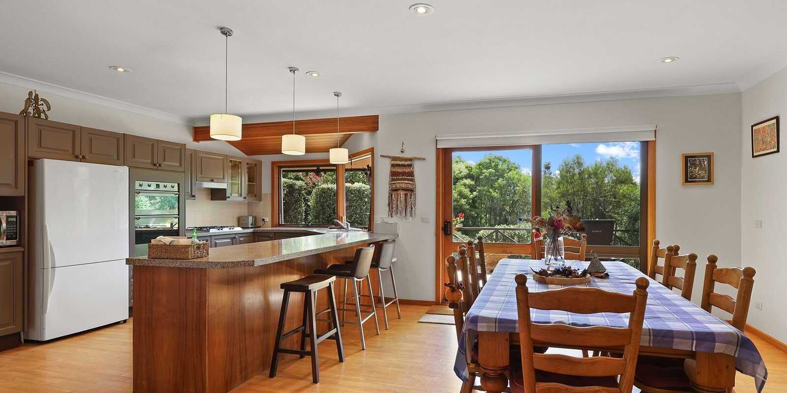 9 Farnborough Drive Moss Vale