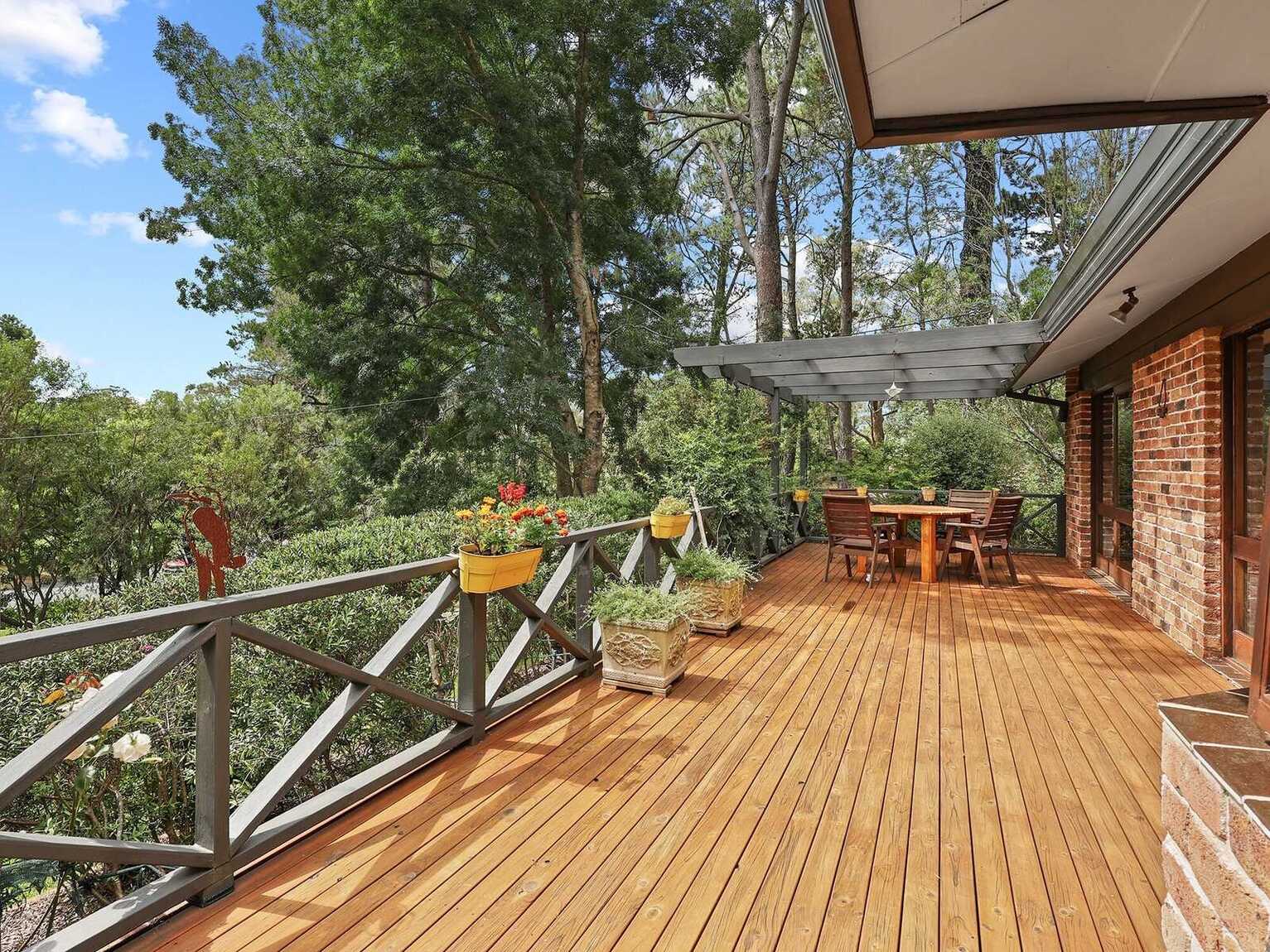 9 Farnborough Drive Moss Vale