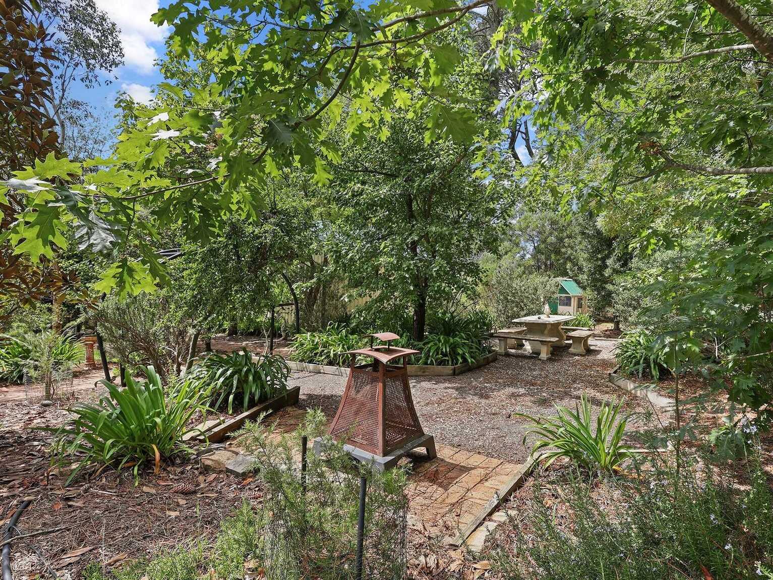 9 Farnborough Drive Moss Vale