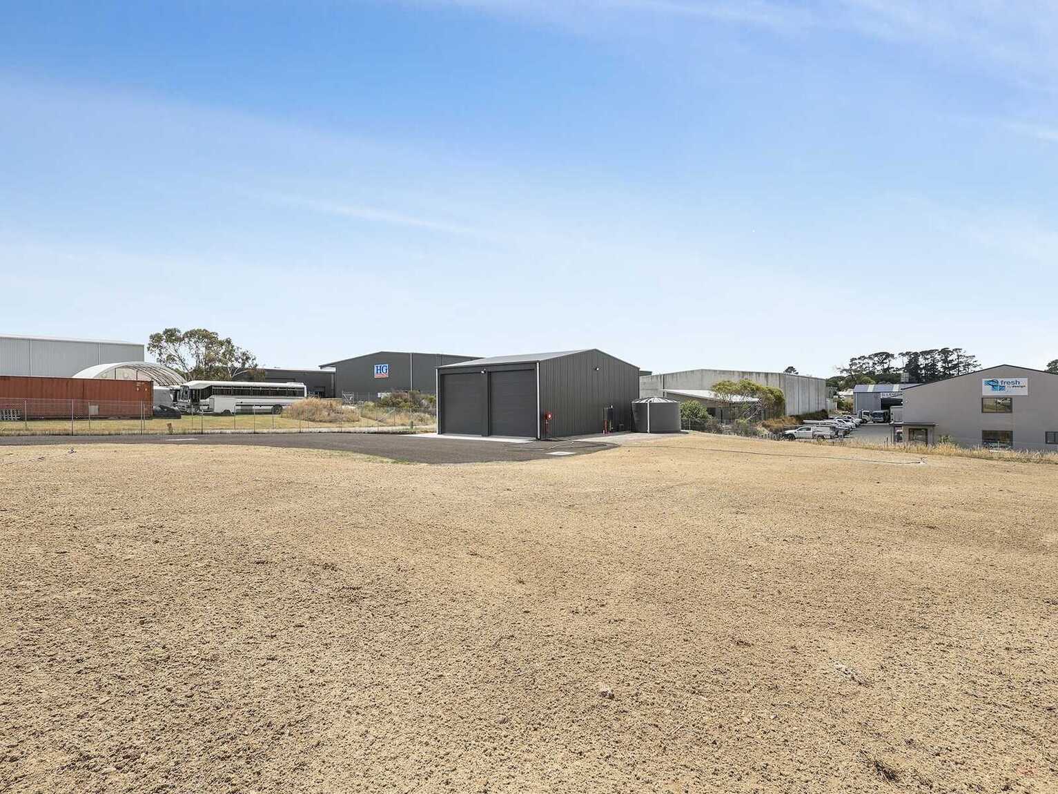 1-3/15 Old Dairy Close Moss Vale