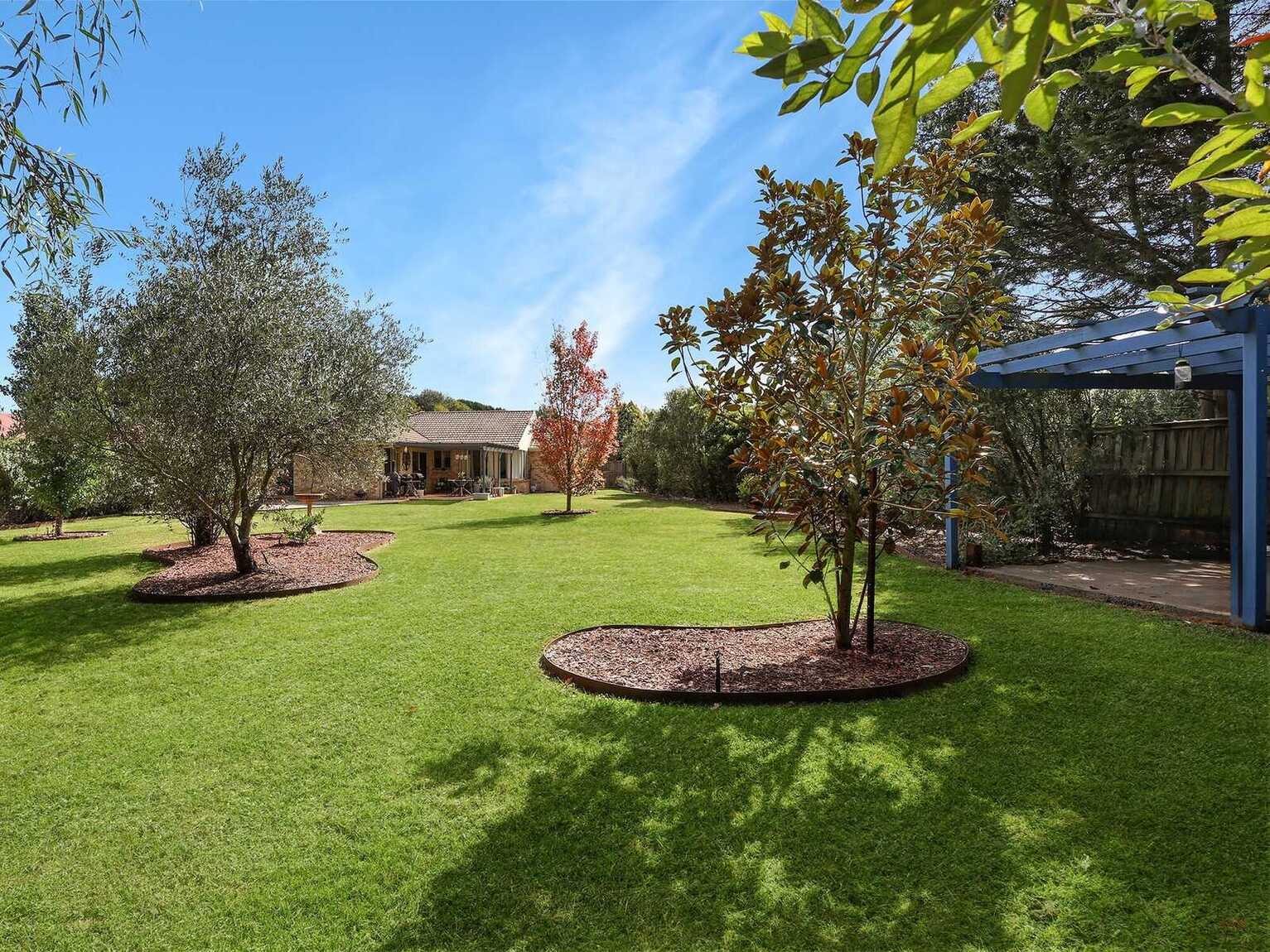 8 Crabapple Close Bowral