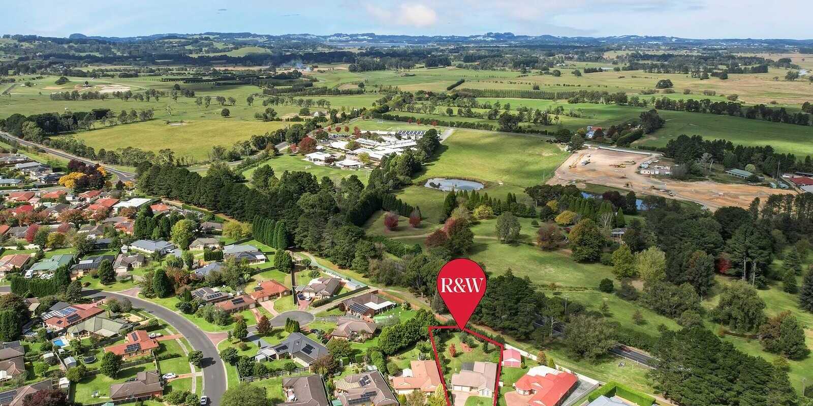 8 Crabapple Close Bowral