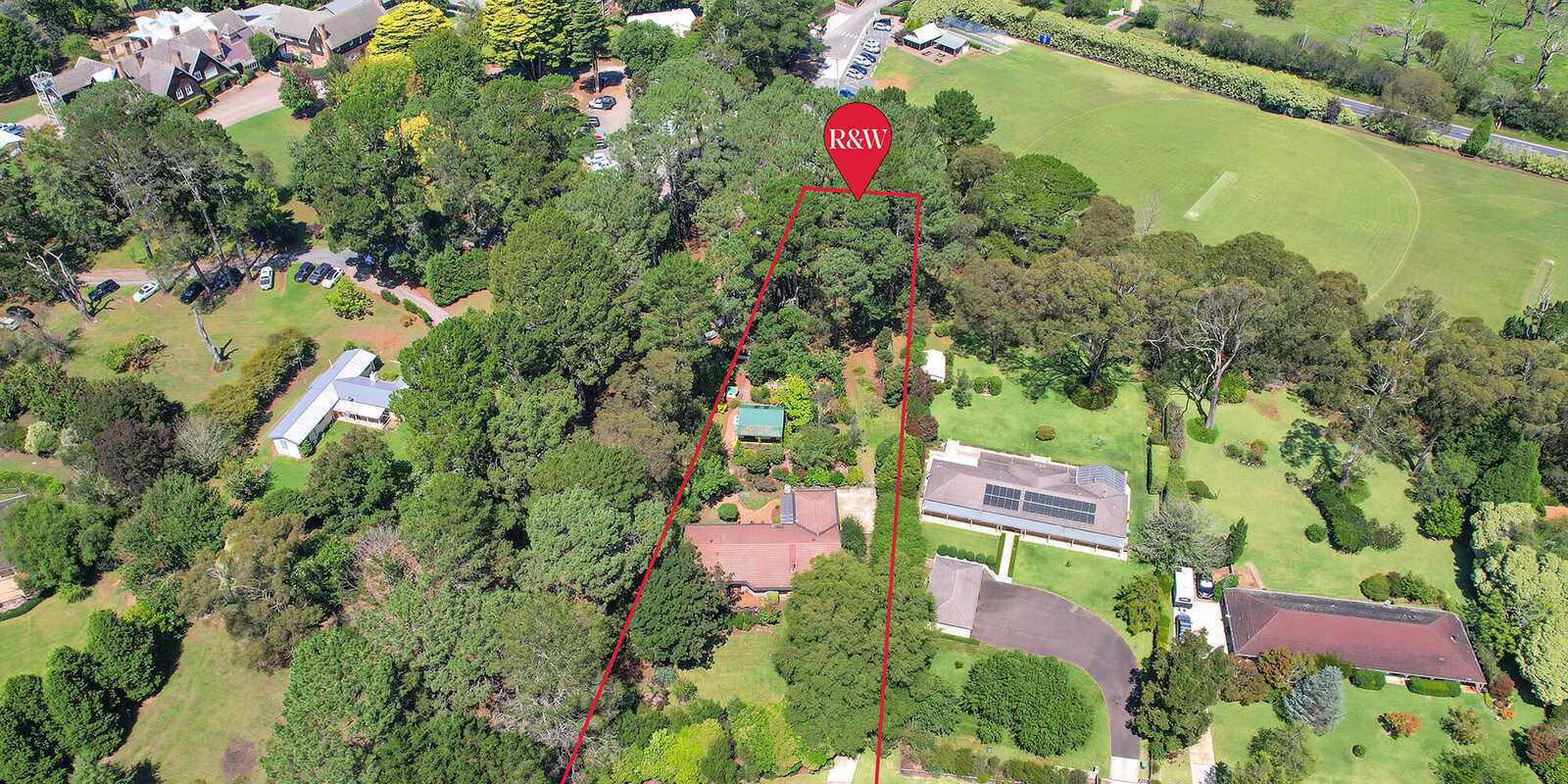 9 Farnborough Drive Moss Vale