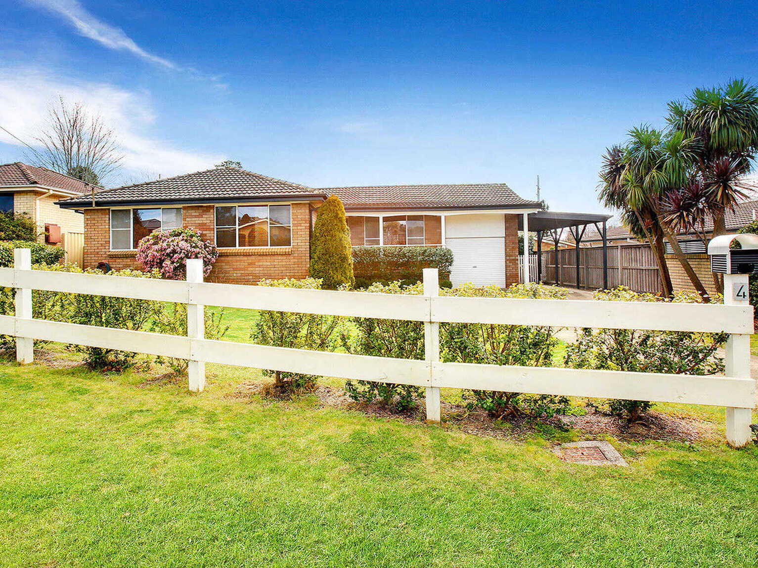 4 Lennox Crescent Moss Vale