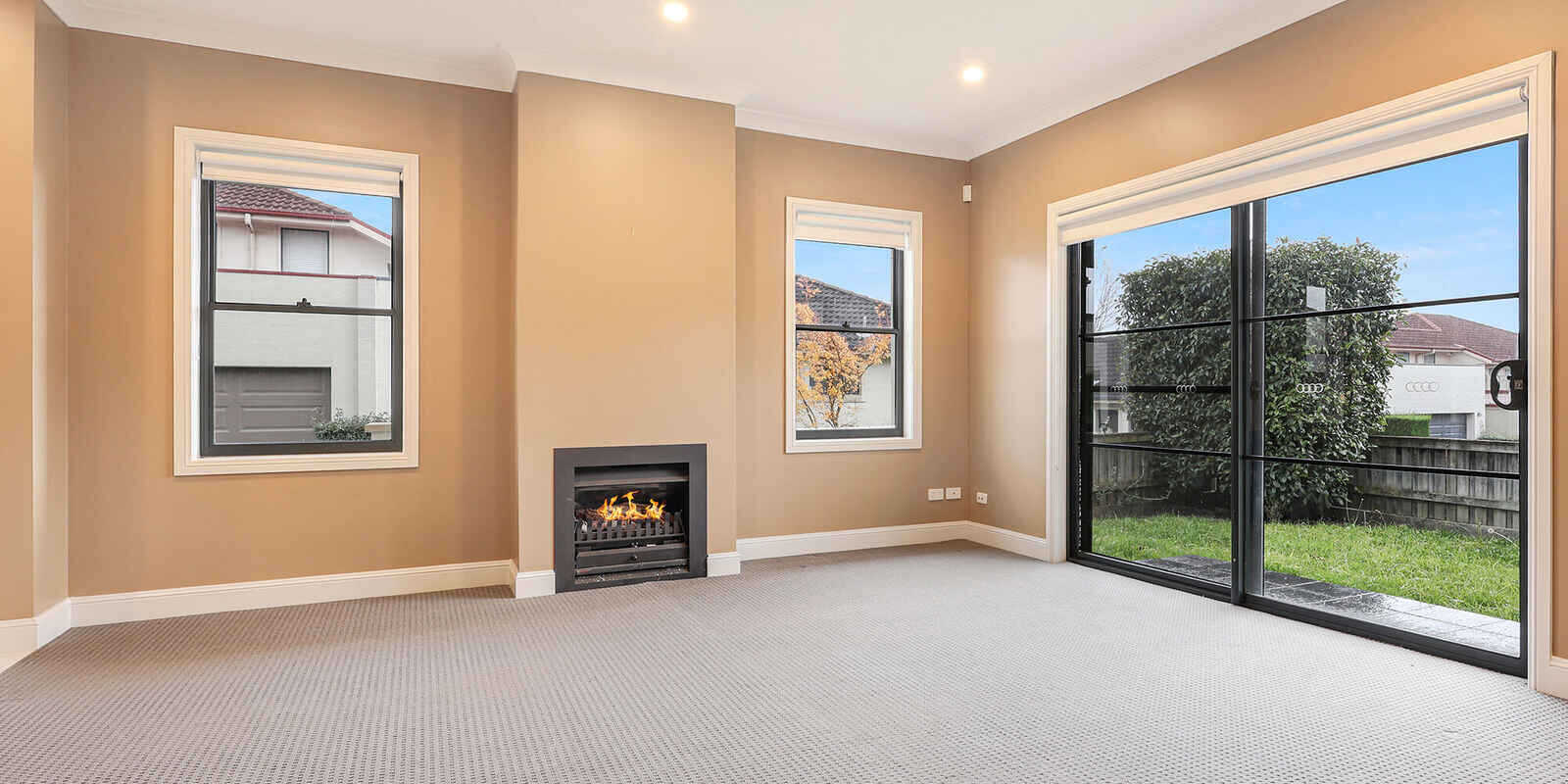 31/3 suttor Road Moss Vale