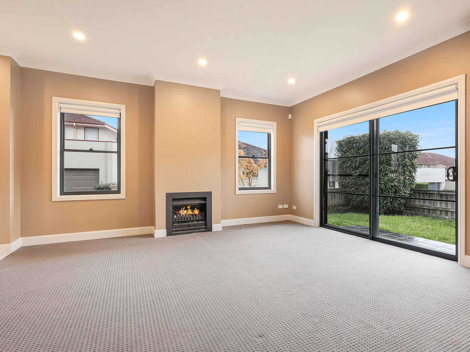 31/3 suttor Road Moss Vale