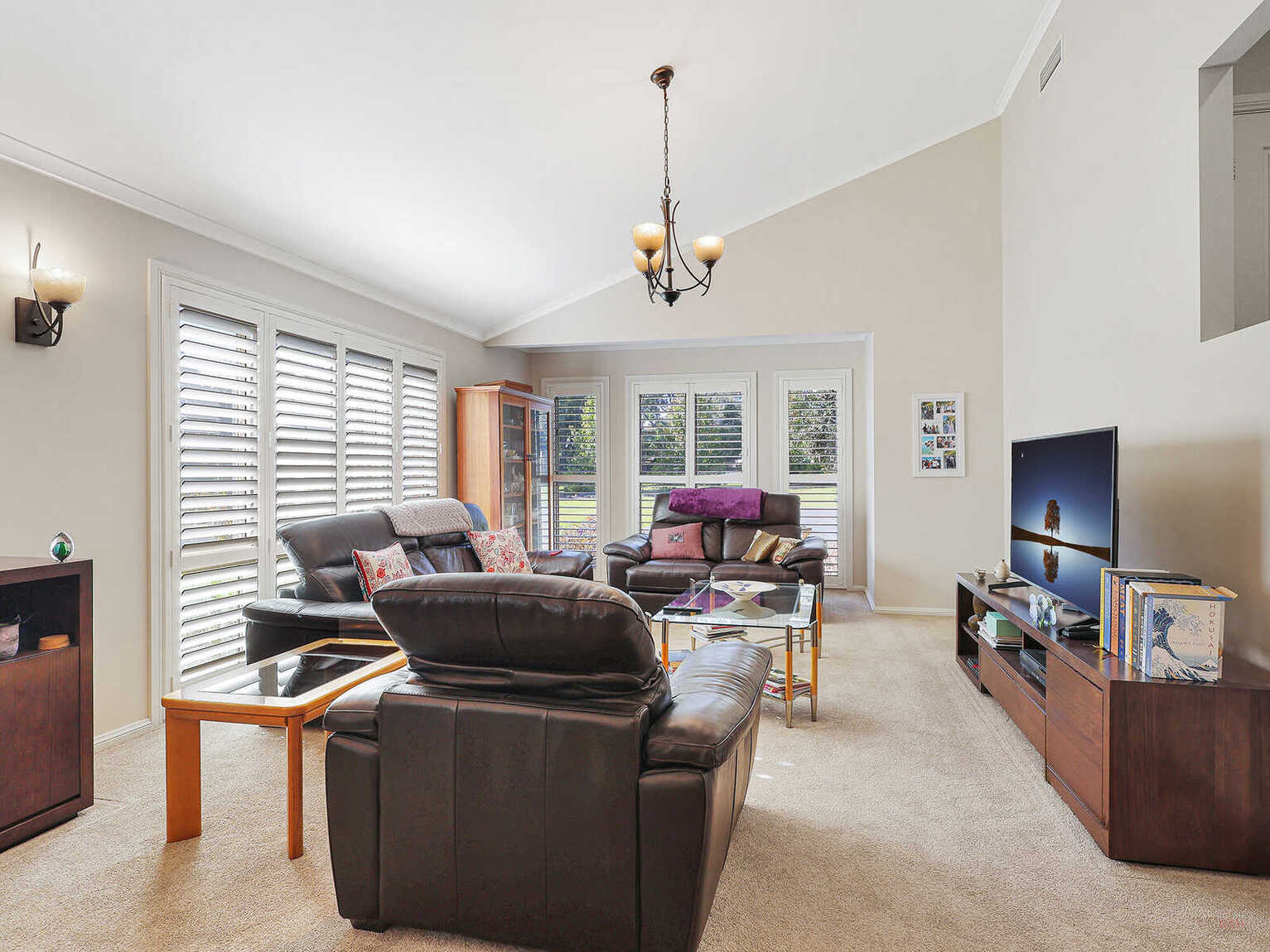 111 Werombi Road Grasmere 111 Werombi Road Grasmere