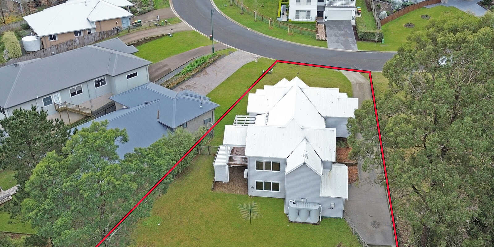 12 Rochester Drive Bundanoon