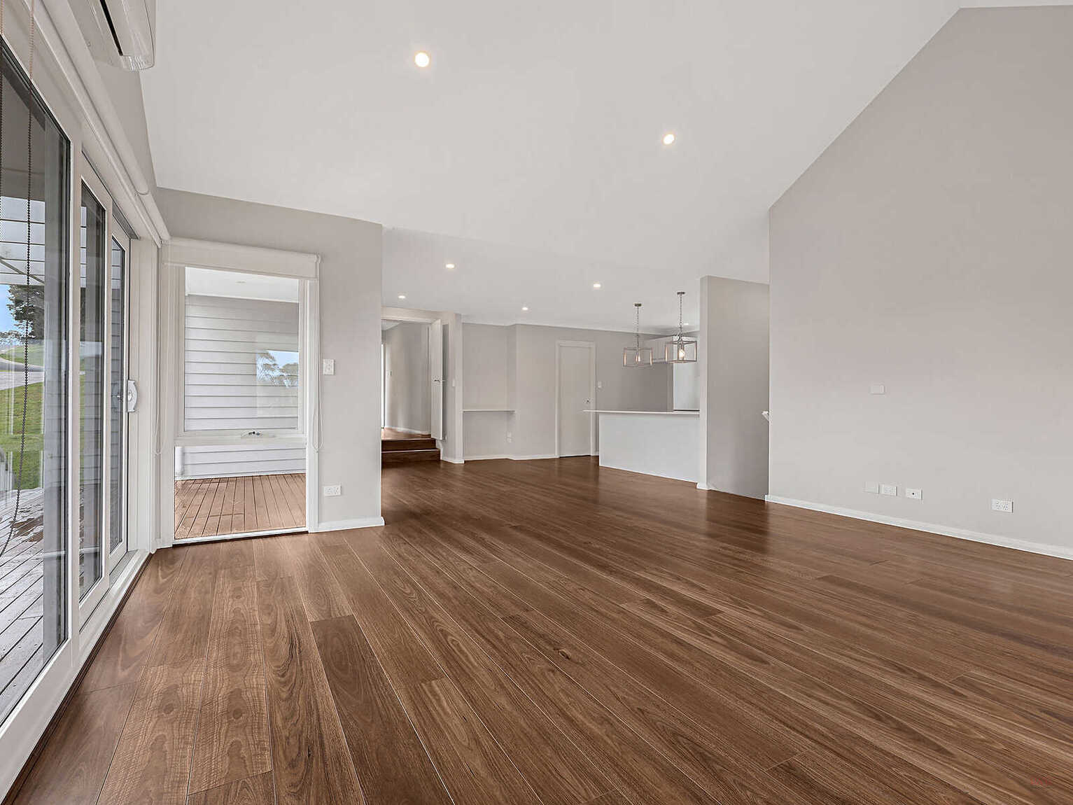 12 Rochester Drive Bundanoon